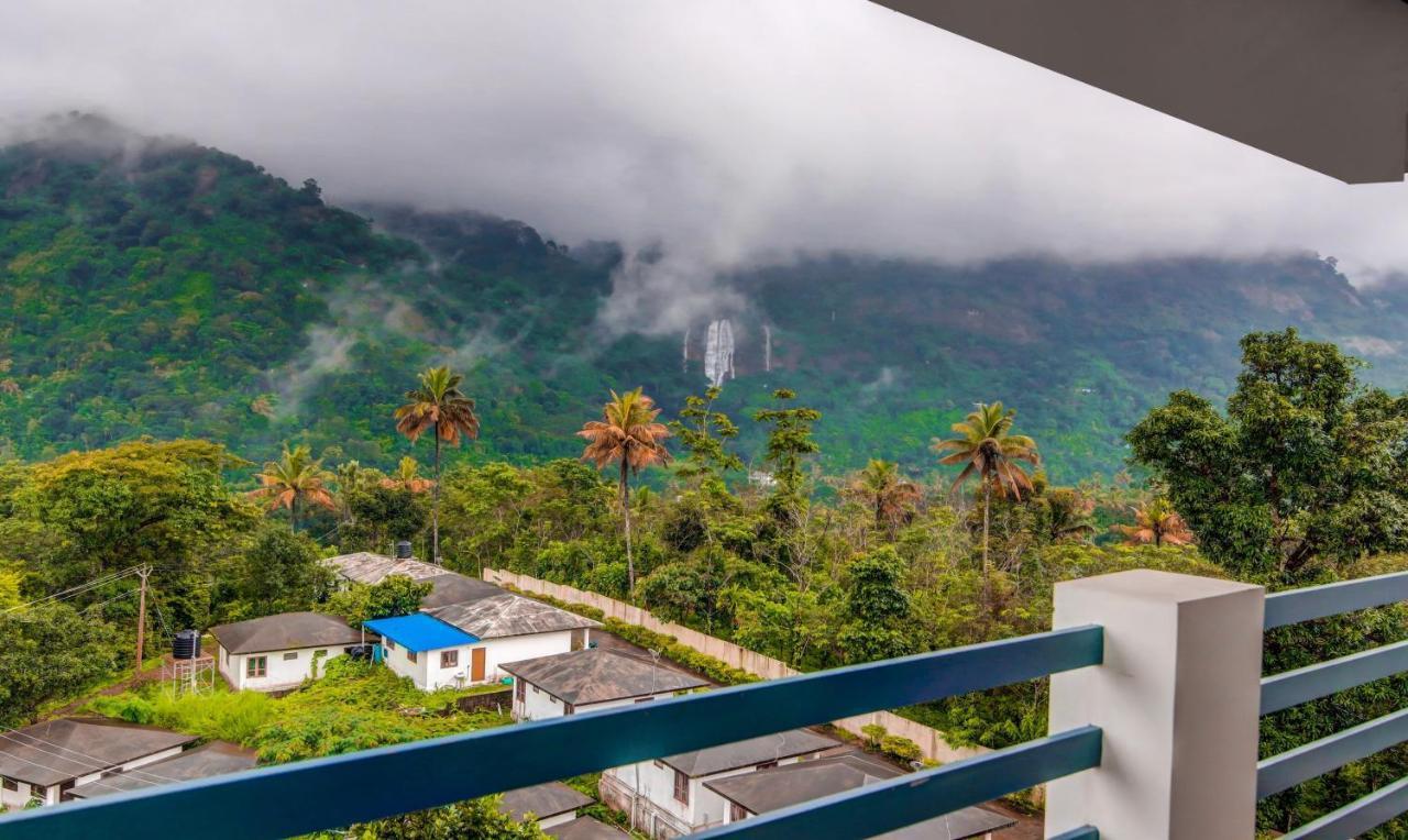 Misty Garden Resort And Spa Мунар Екстериор снимка